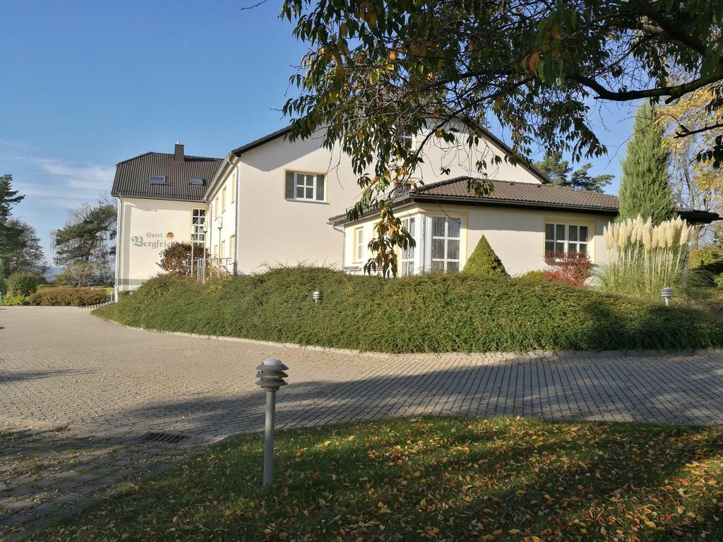 Hotel&Restaurant Bergfried Saalfeld Saale Exterior foto
