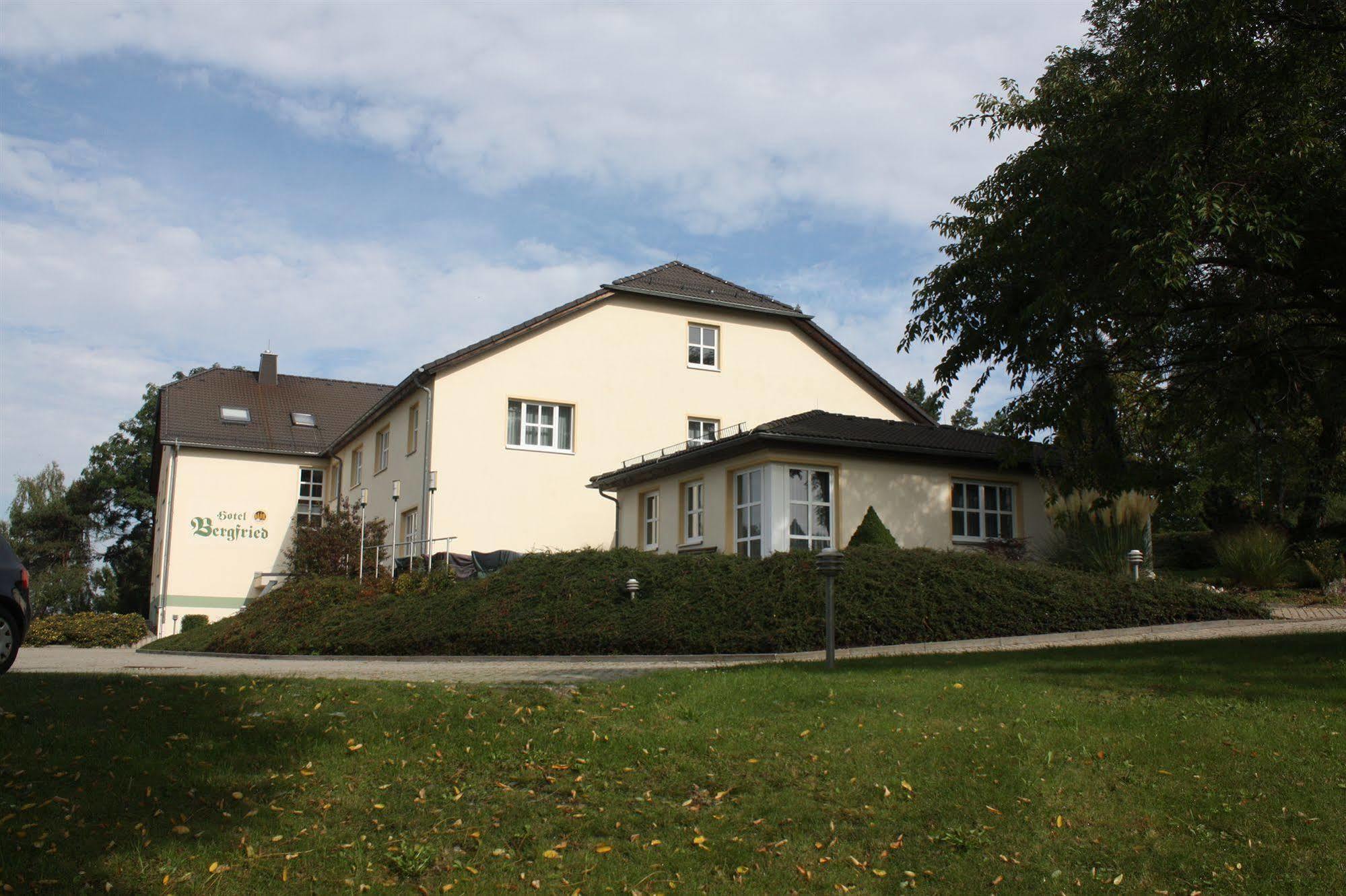 Hotel&Restaurant Bergfried Saalfeld Saale Exterior foto